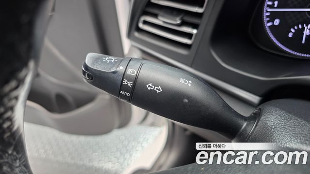 Hyundai AVANTE 2019 — photo 25