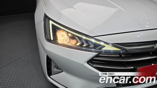 Hyundai AVANTE 2019 — photo 8