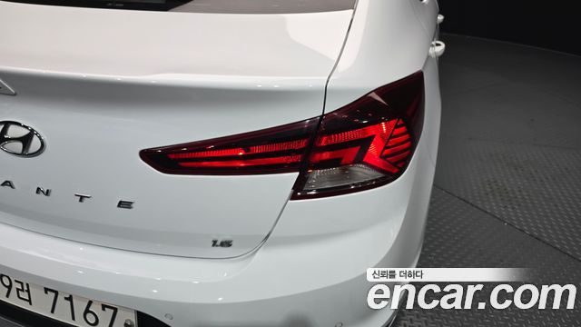 Hyundai AVANTE 2019 — photo 9