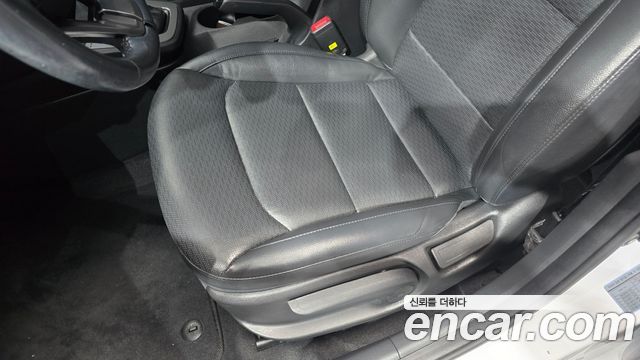 Hyundai AVANTE 2019 — photo 30