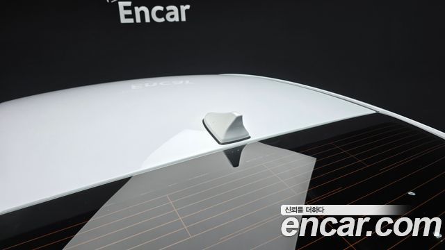 Hyundai AVANTE 2019 — photo 33