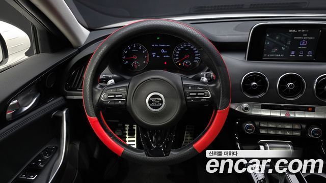 Kia Stinger 2018 — photo 13