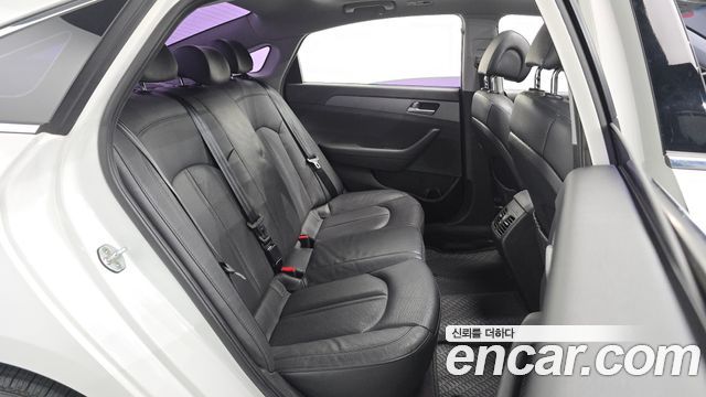 Hyundai Sonata 2017 — photo 17