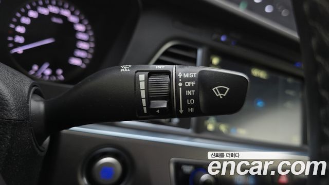 Hyundai Sonata 2017 — photo 30
