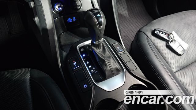 Hyundai Santafe 2016 — photo 12