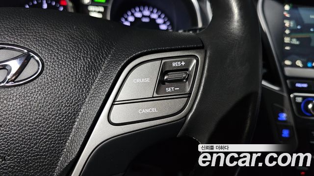 Hyundai Santafe 2016 — photo 27