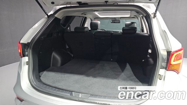 Hyundai Santafe 2016 — photo 32