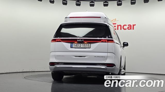 Kia Canival 2021 — photo 4