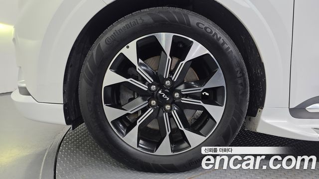 Kia Canival 2021 — photo 5
