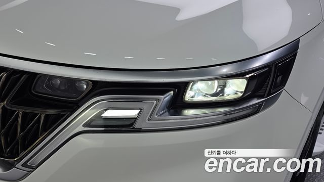 Kia Canival 2021 — photo 8