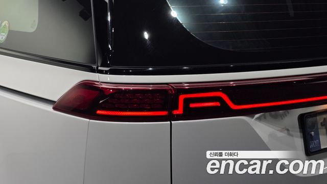 Kia Canival 2021 — photo 9
