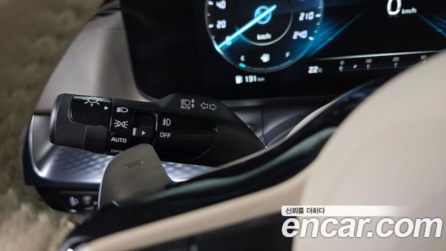 Kia Canival 2021 — photo 30