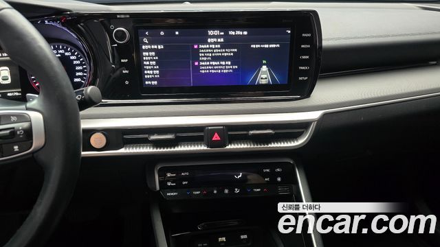 Kia K5 2023 — photo 20