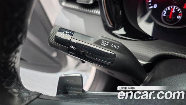 Kia K5 2023 — photo 25