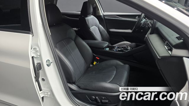 Kia K5 2023 — photo 16