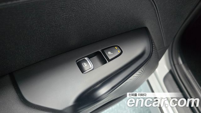 Kia K5 2023 — photo 27