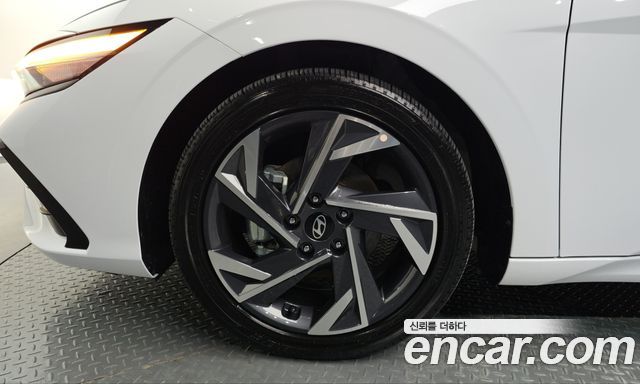 Hyundai AVANTE 2026 — photo 5