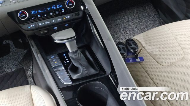 Hyundai AVANTE 2026 — photo 12
