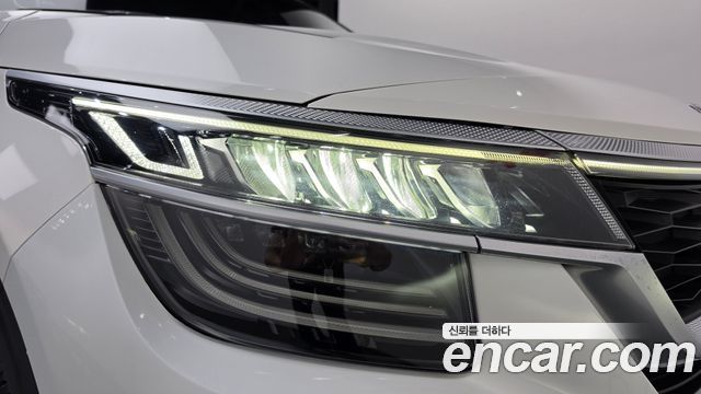 Kia Seltos 2020 — photo 8