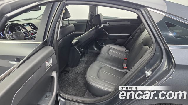 Hyundai Sonata 2019 — photo 16