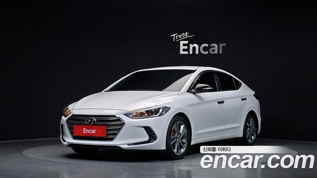Hyundai AVANTE 2018 — photo 1