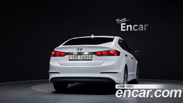 Hyundai AVANTE 2018 — photo 4