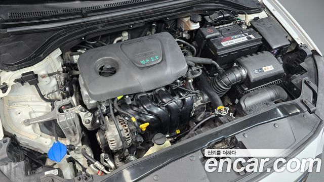 Hyundai AVANTE 2018 — photo 6