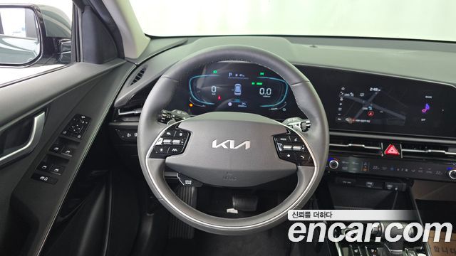 Kia Niro 2023 — photo 13