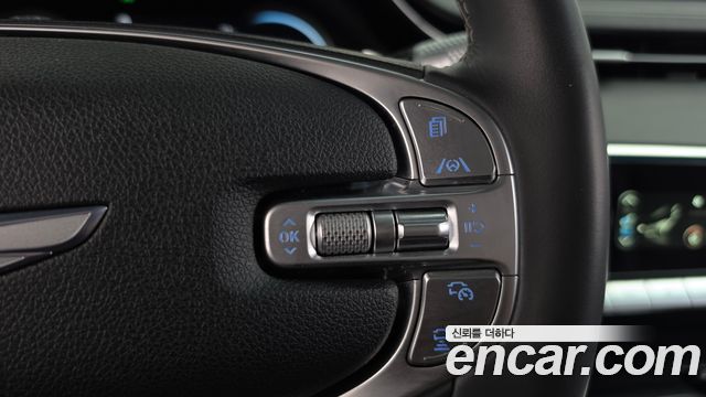 Genesis GV70 2024 — photo 21