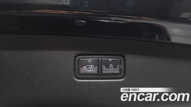 Genesis GV70 2024 — photo 23