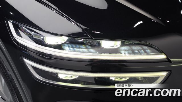 Genesis GV70 2024 — photo 8