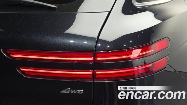 Genesis GV70 2024 — photo 9