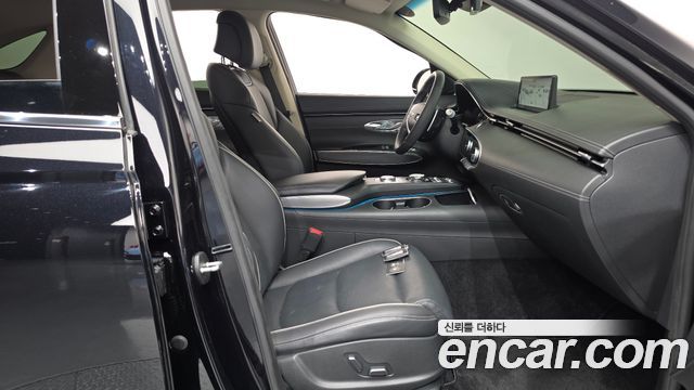 Genesis GV70 2024 — photo 16