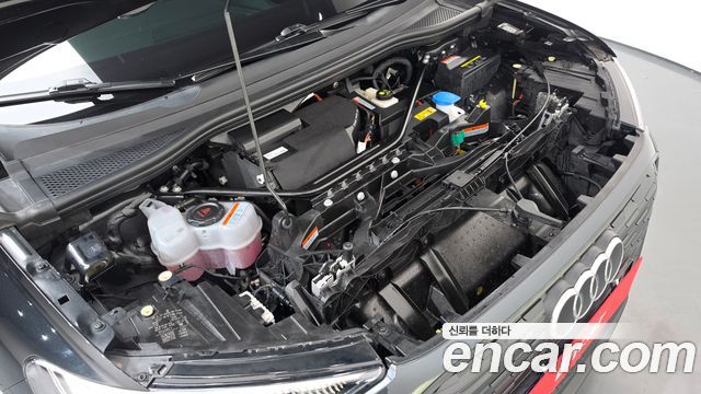 Audi Q4 e-tron 2023 — photo 6