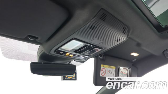 Audi Q4 e-tron 2023 — photo 24