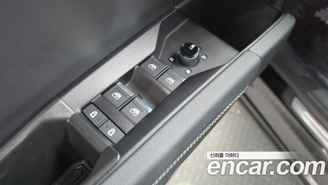Audi Q4 e-tron 2023 — photo 29