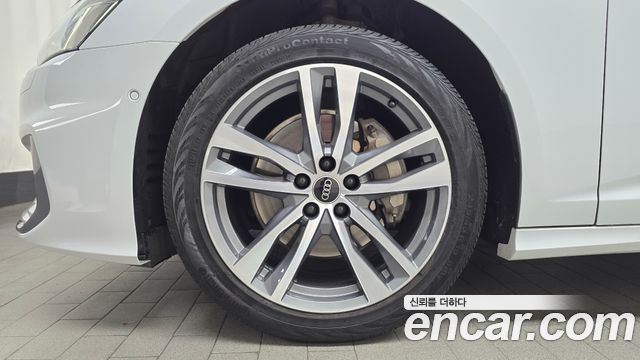 Audi A6 2021 — photo 5