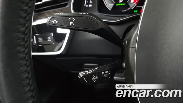 Audi A6 2021 — photo 28