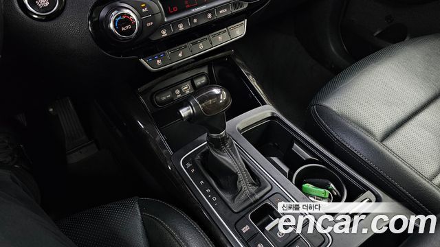 Kia Sorento 2016 — photo 12