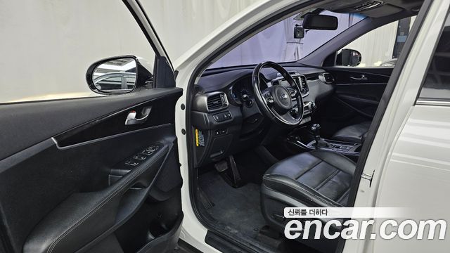 Kia Sorento 2016 — photo 13