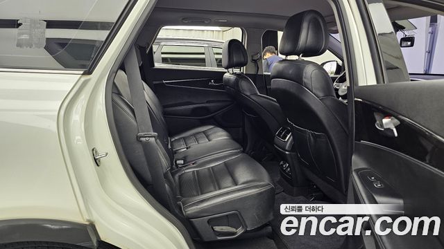Kia Sorento 2016 — photo 17