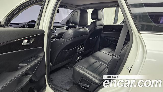 Kia Sorento 2016 — photo 18