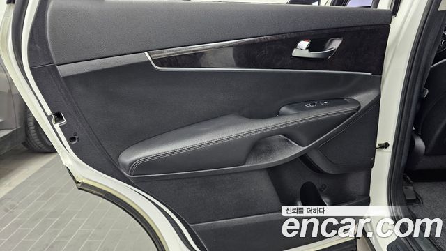 Kia Sorento 2016 — photo 15