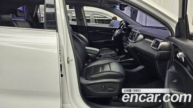Kia Sorento 2016 — photo 16
