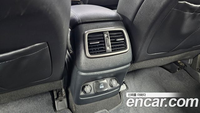 Kia Sorento 2016 — photo 31