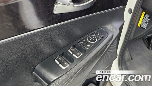 Kia Sorento 2016 — photo 35