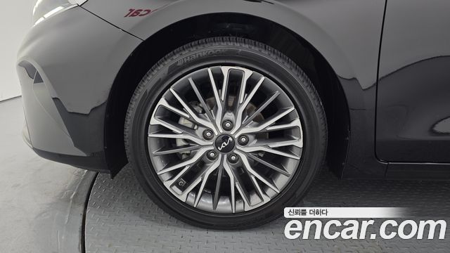Kia K3 2023 — photo 5