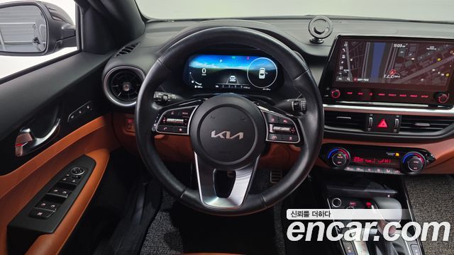 Kia K3 2023 — photo 19