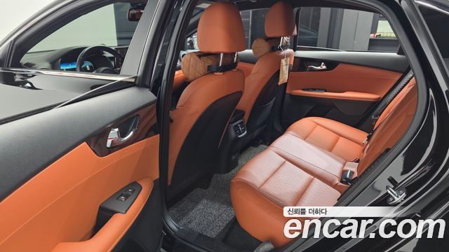 Kia K3 2023 — photo 16