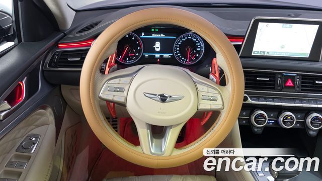 Genesis G70 2019 — photo 14